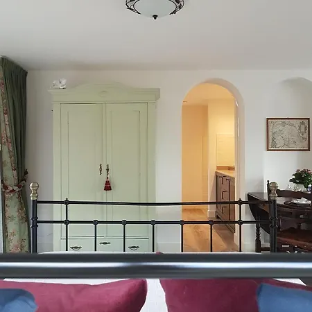 Bed & Breakfast Merelhof Oosterhout (North Brabant)